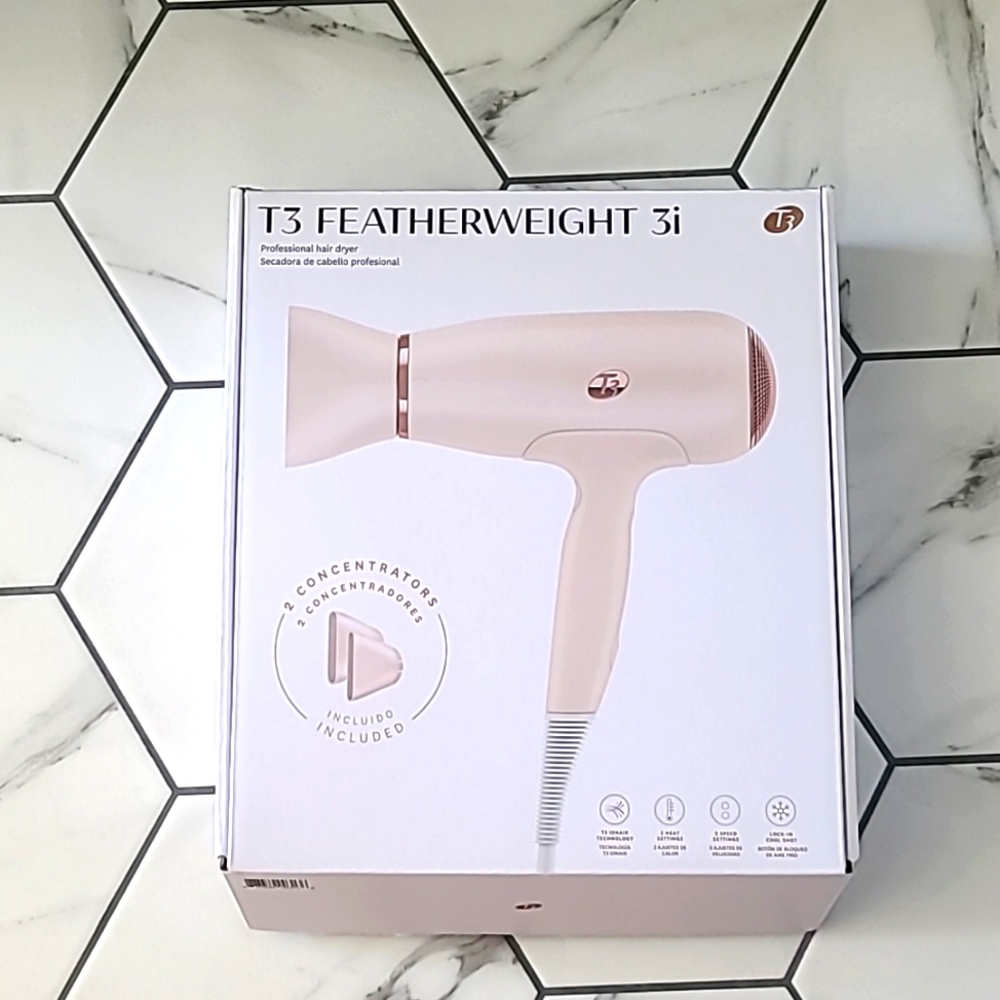 NWT T3 featherweight 3i blow dryer